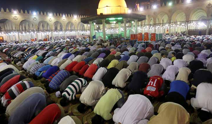 إمساكية رمضان 2021 .. صلاة التراوايح