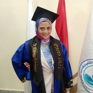 كلية علوم الإعاقة جامعة الزقازيق تمنح الدكتوراة لــ مترجمة لغة إشارة