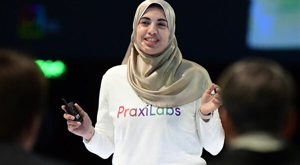 مبادرة لاستخدام المعامل الافتراضية فى تأهيل وتعليم العلوم لذوي الهمم
