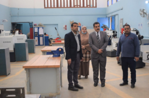 القوى العاملة: تدريب الشباب علي تكنولوجيات المعلومات والكهرباء والميكانيكا بأسيوط