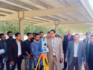 القوى العاملة: تدريب خريجي التدريب المهني علي مهنة المساحة