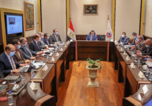 وزير الصحة: انخفاض نسب تردد مرضى كورونا على المستشفيات بنسبة 52%